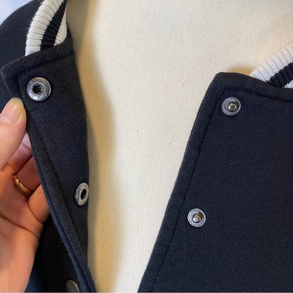 Forever 21 Varsity Sweatshirt Bomber Jacket Womens Medium Striped Cuffs - Picture 3 of 9